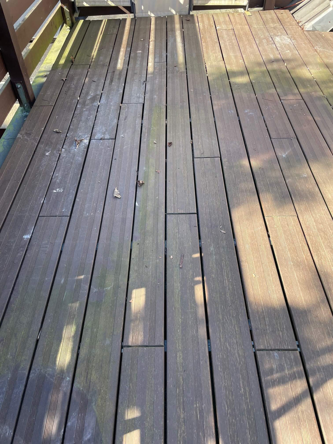 Die Pflege von Terrassendielen aus Bambus, hier eine Schritt für Schrittanleitung.