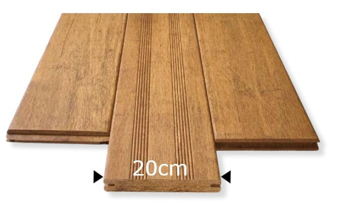 20 cm breite Terrassendiele in der Farbe Sand  mit Nut-und-Feder-Verbindung und langlebiger Oberfläche. Ideal für moderne Terrassenbeläge mit natürlicher Holzoptik und einfacher Verlegung.